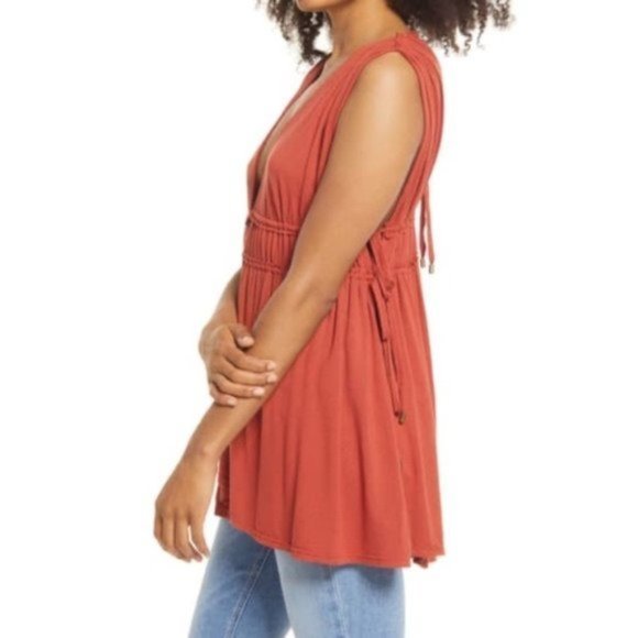 NWT FREE PEOPLE Aries Plunge Neck Tank Top Medium - Picture 5 of 5